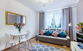 Clicktheflat Avenue Place Apart Rooms